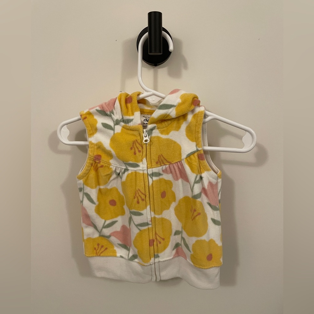 Carter’s 3-6 month vest with yellow flowers and hood